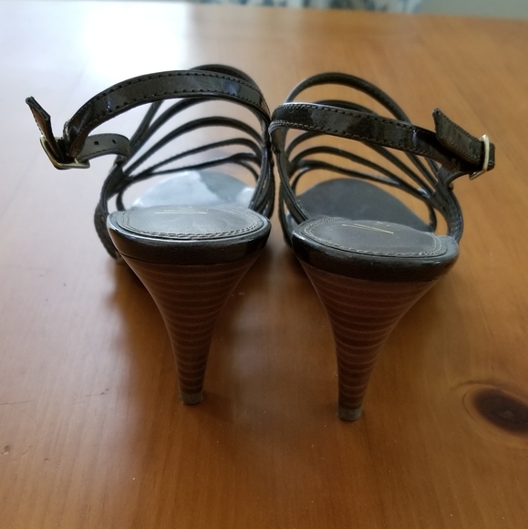 Nickels dress shoes with heels - Picture 3 of 5